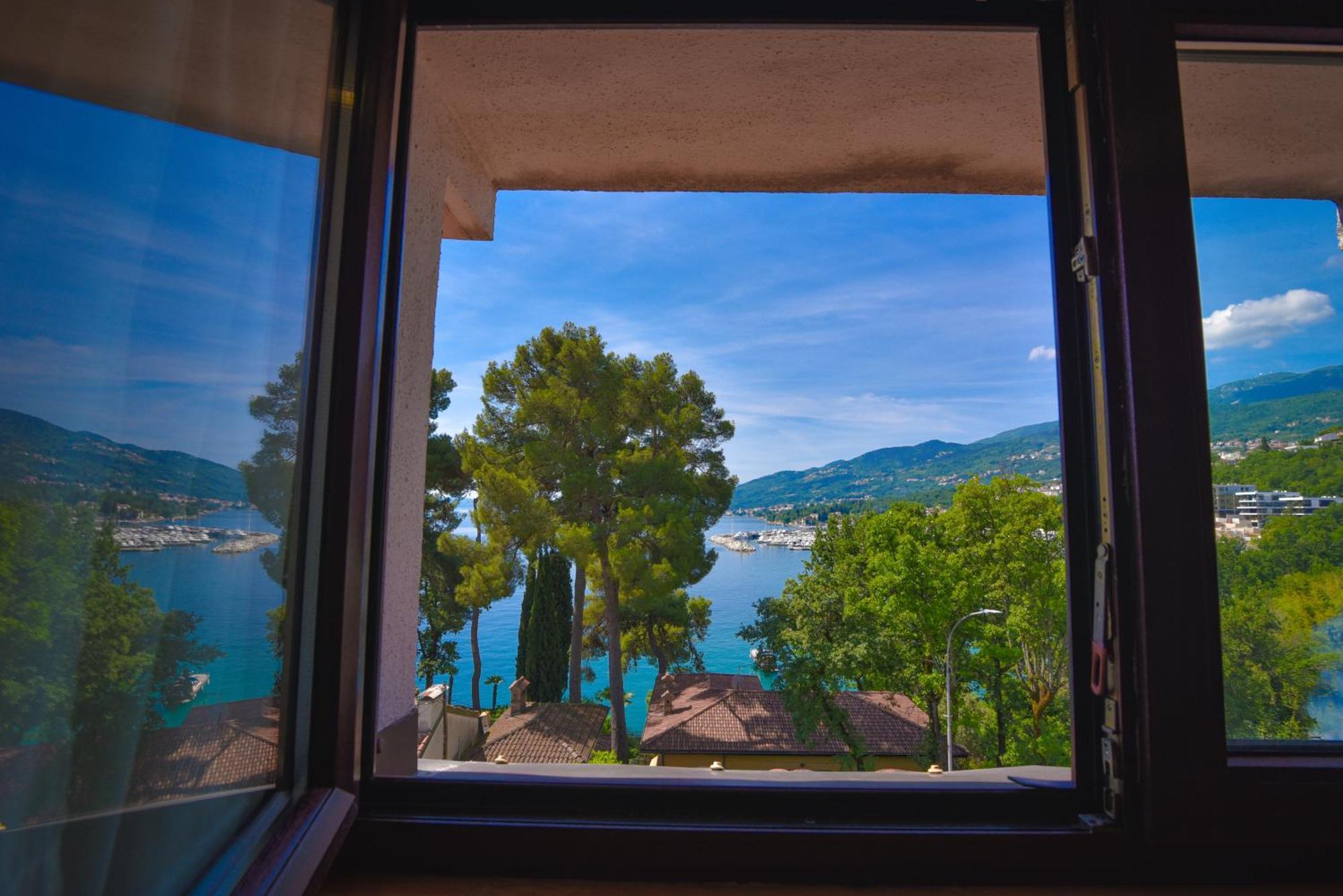 Apartments Villa Vosilla โอปาติยา ภายนอก รูปภาพ